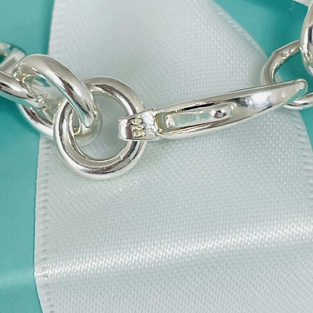 Please Return to Tiffany LARGE 9.5" Round Tag Charm Bracelet - Picture 6 of 7